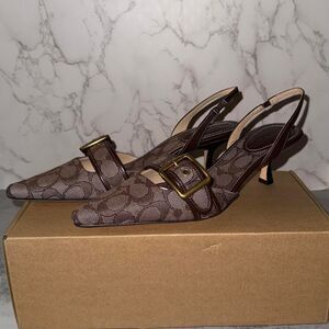 Coach Women’s Margot Slingbacks Signature Kitten Heels oak/maple